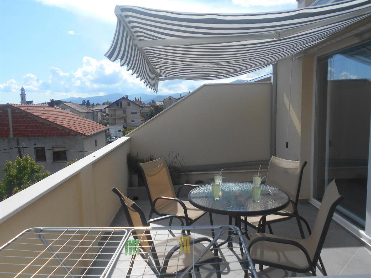 Apartment Cherry Kaštela Exterior foto